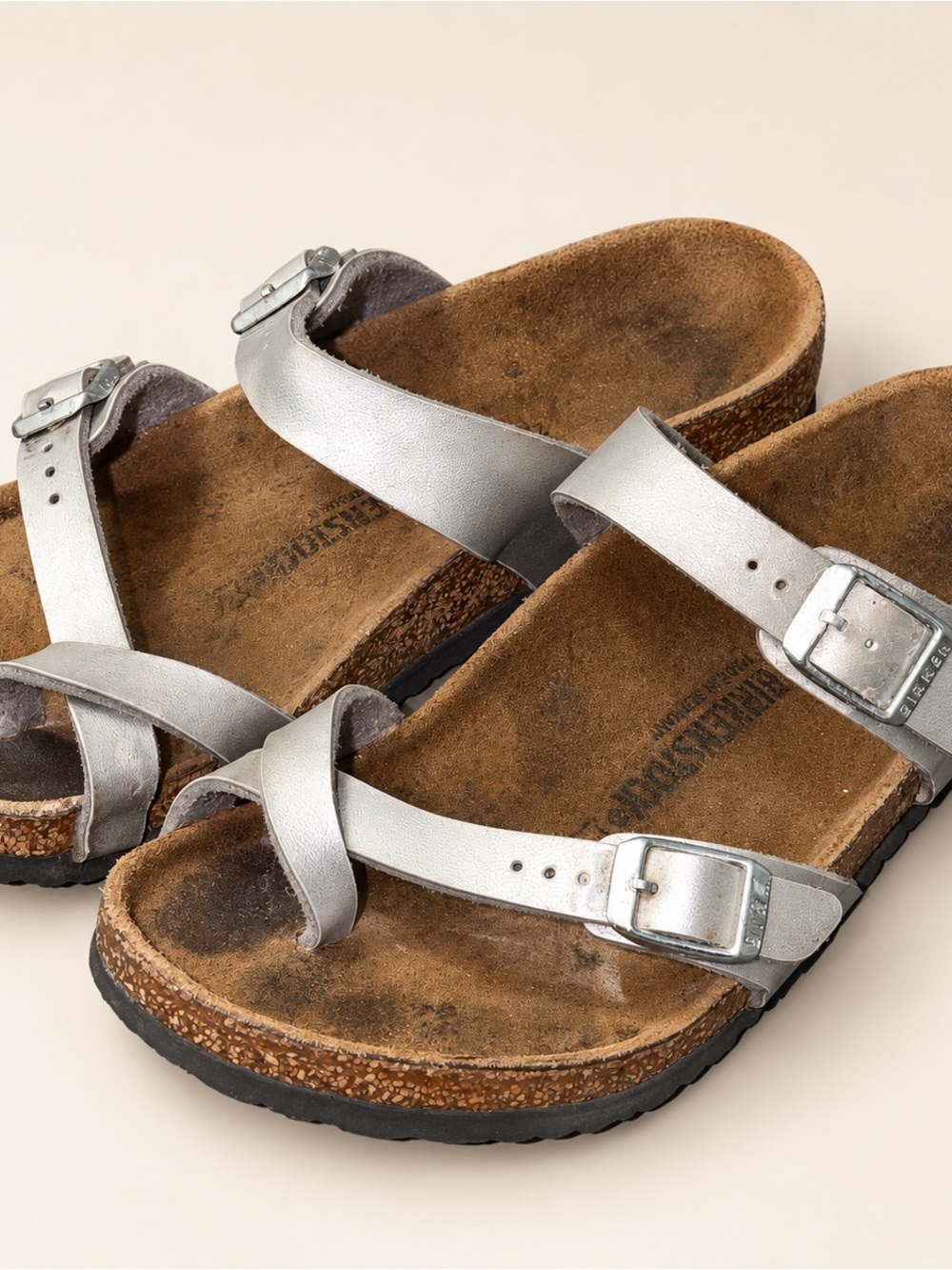 Birkenstock Silver Crisscross Buckle Sandals size 34 or 3